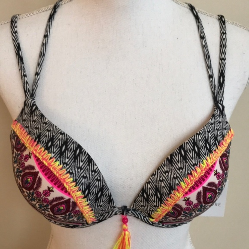 Shade and Shore push up unique back top NWT